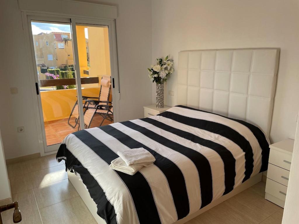 A Stunning 2 Bedroom Apartment 5 Min Walk To The Beautiful Beaches Of Vera Playa Playas de Vera Exteriör bild